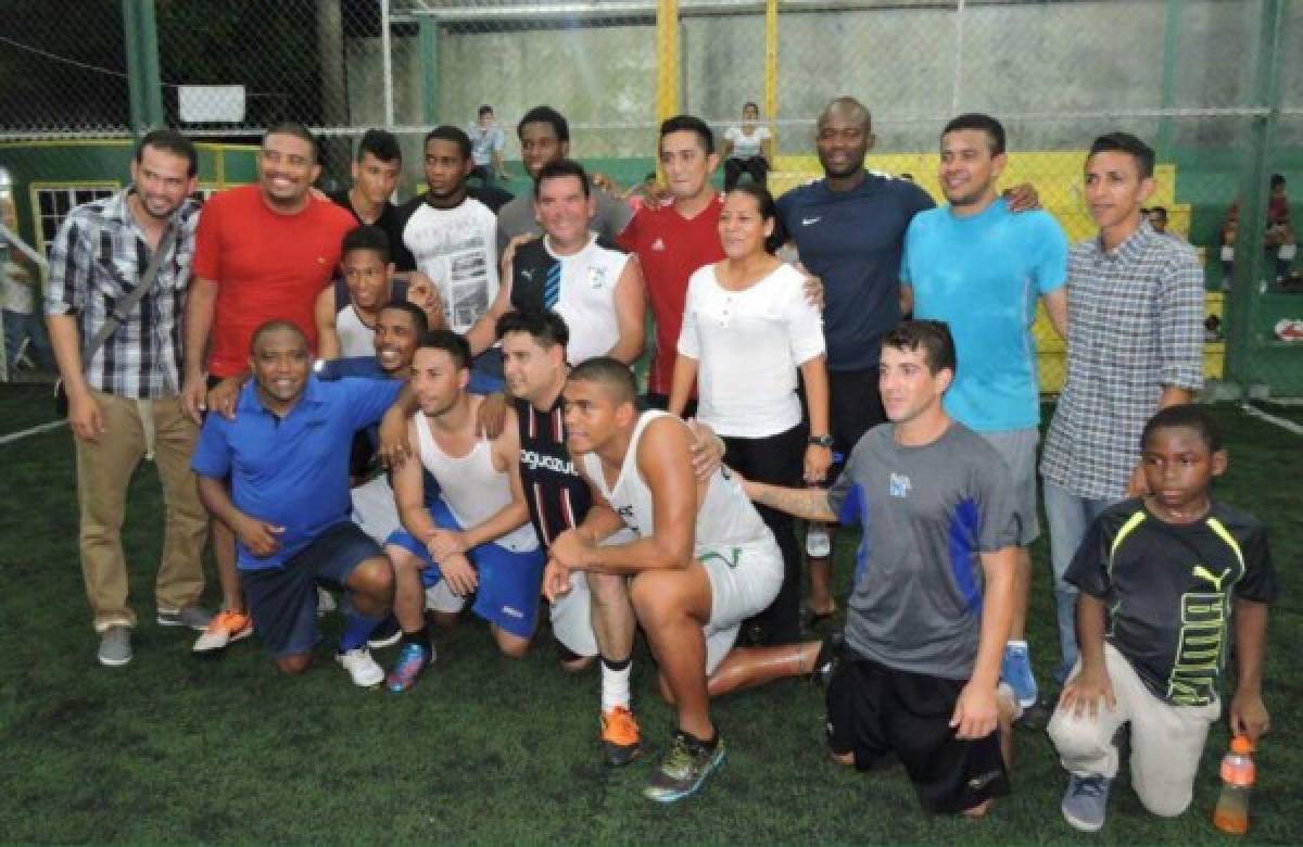 Los ex futbolistas hondureños que tienen bonitos complejos deportivos