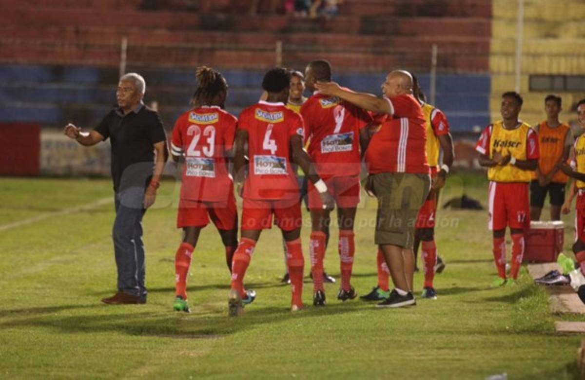 NO VISTE EN TV: La táctica fallida del Real España y el festejo de Júnior Lacayo