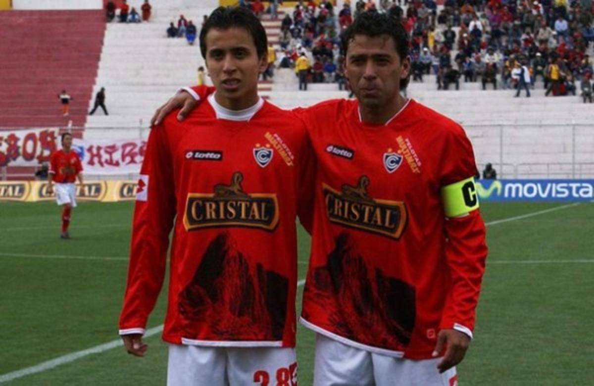 ¡Un caso en Honduras! Padres que alcanzaron a jugar con sus hijos en un equipo