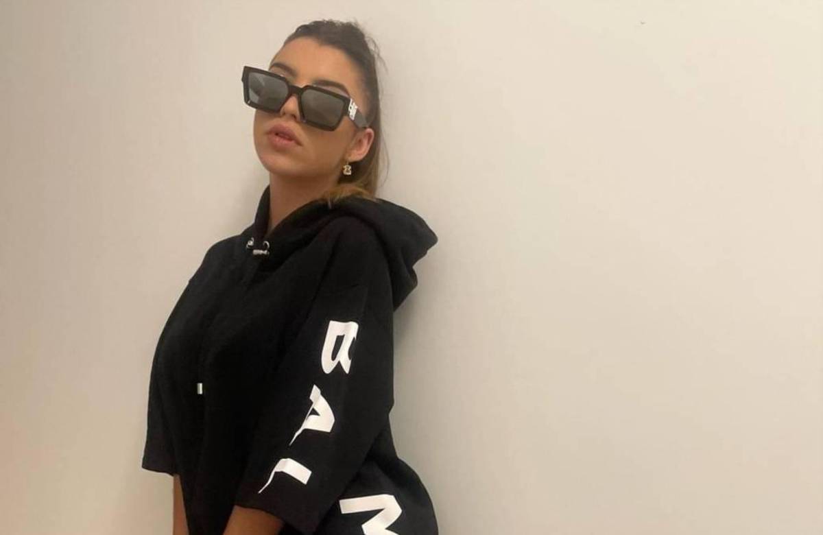 Revelan el futbolista del Barcelona que pasó tres noches encerrado con famosa influencer en un hotel