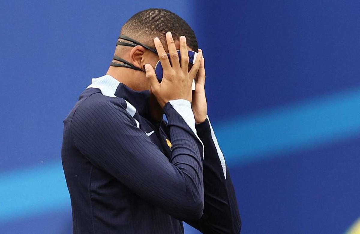 Así es la máscara especial de Kylian Mbappé tras el fuerte golpe que sufrió en la Eurocopa 2024