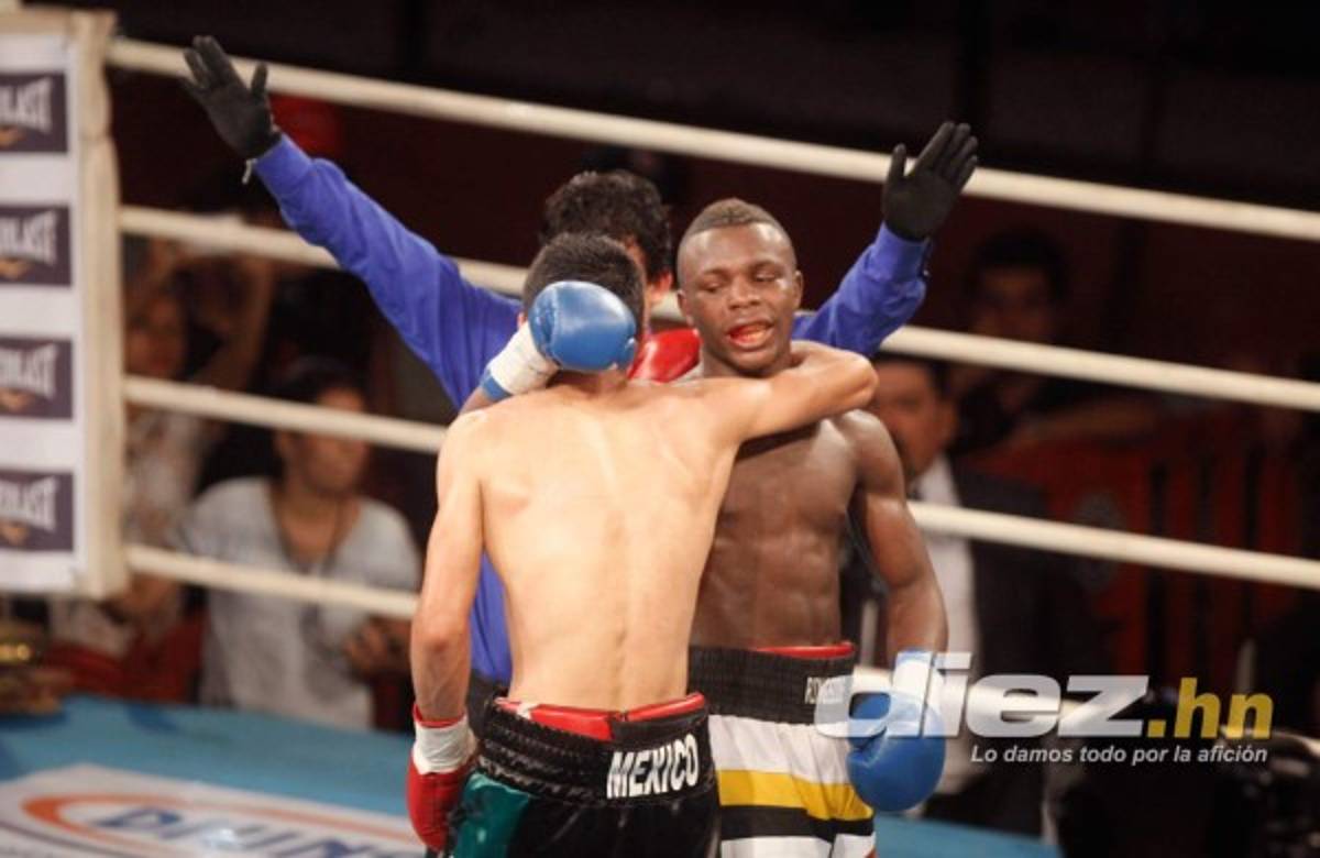 La mejores imágenes de la pelea etre el Escorpión Ruiz vs 'Veneno” Domínguez