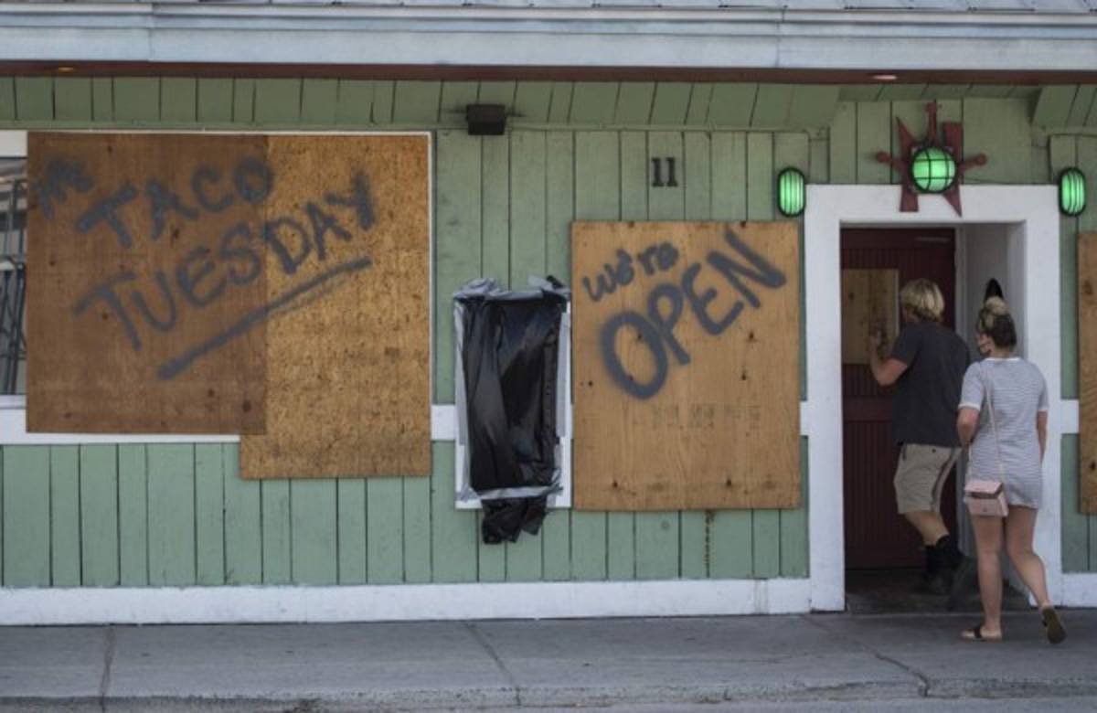Así esperan en las costas de las Carolinas al poderoso huracán Florence