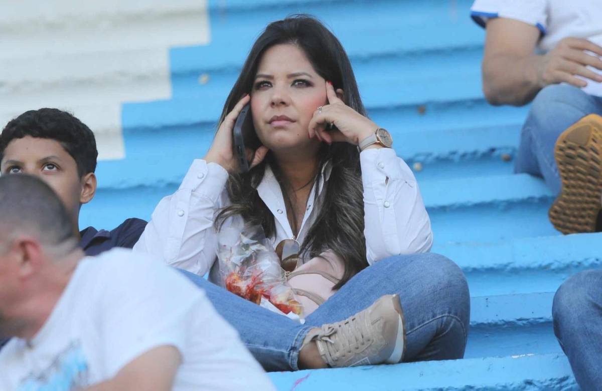 La hermosa influencer que se divirtió con los seleccionados, bellas catrachas adornaron el Nacional y el look de Rambo