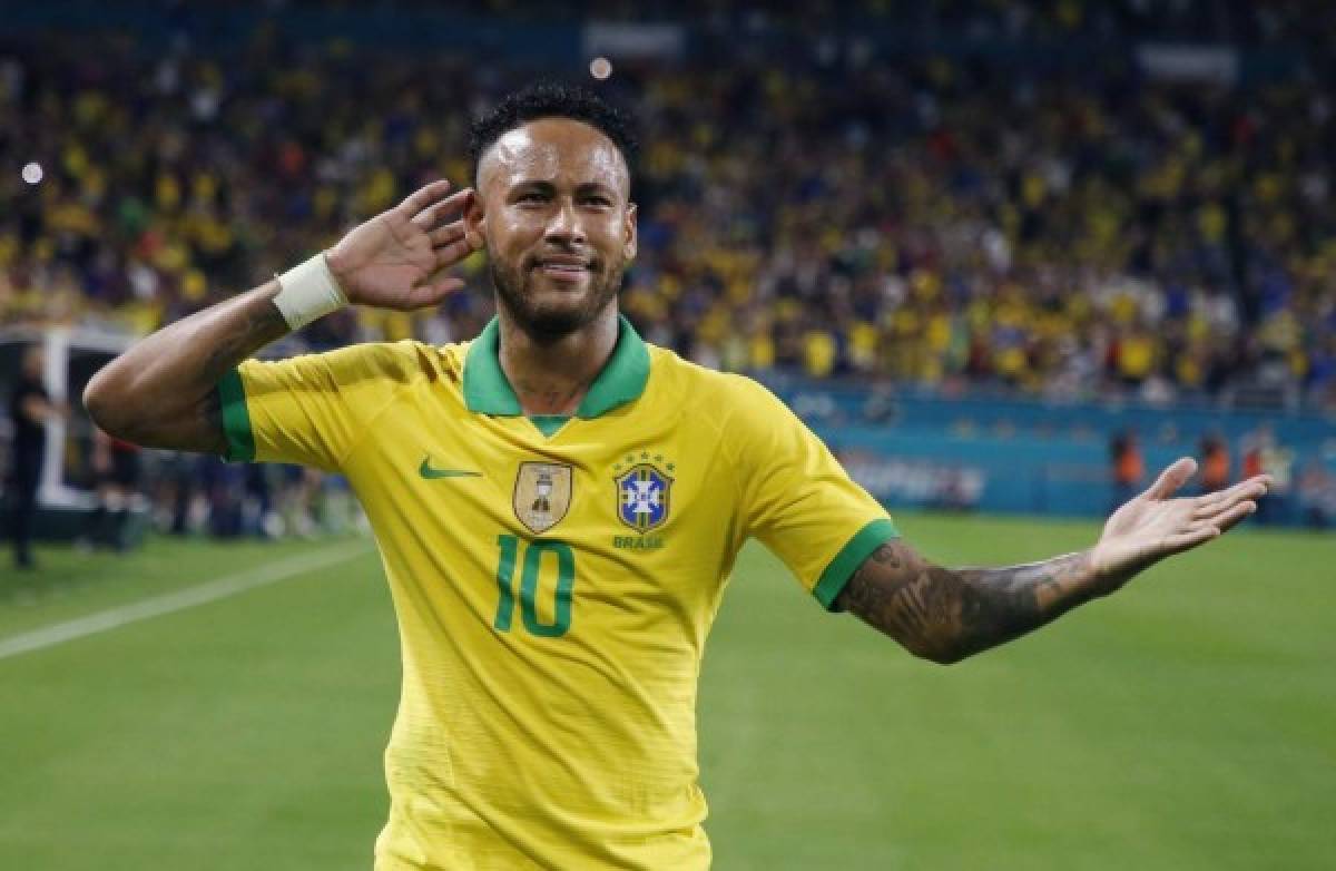 Gol, asistencia, abrazos y duro golpe: Así fue el regreso de Neymar con Brasil