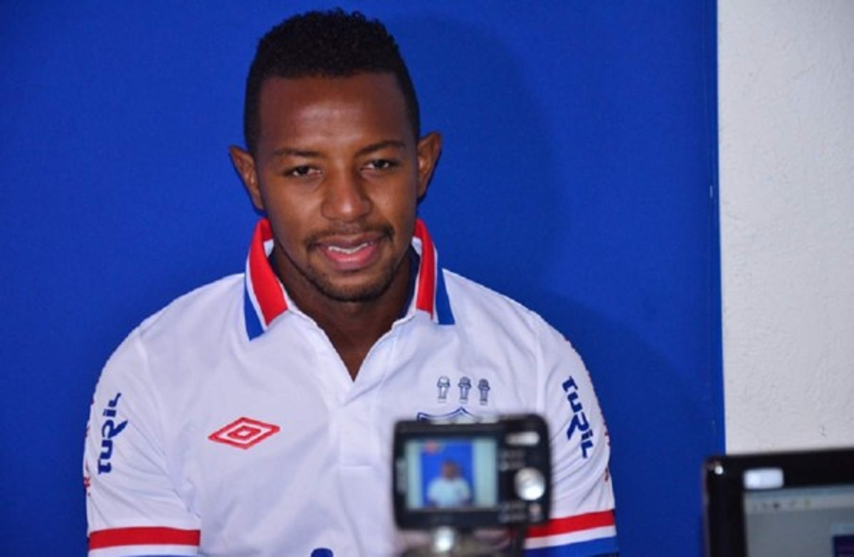 ¡Las cinco estrellas bien puestas! Futbolistas hondureños que jugaron en equipos de renombre por el mundo