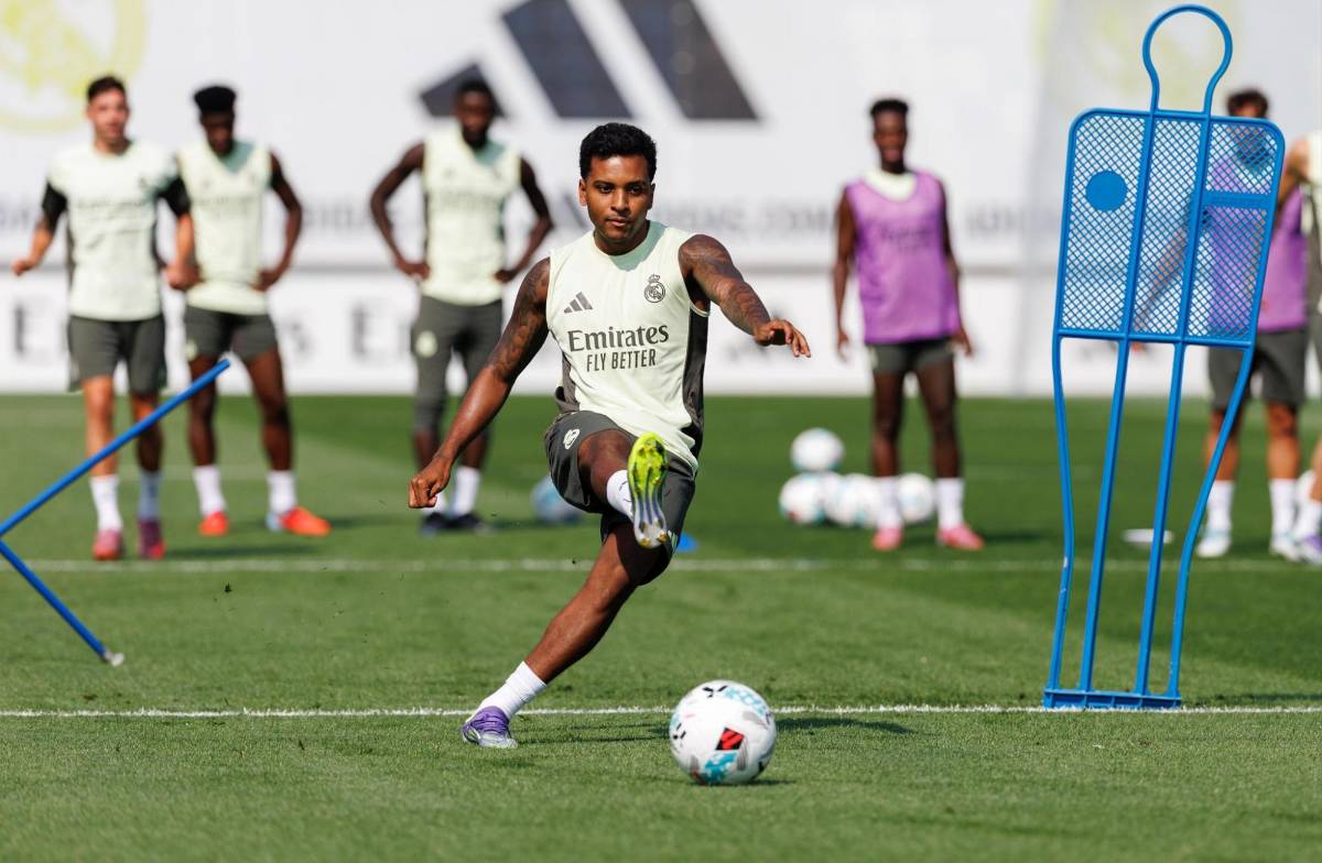 Le falló a Flick y es echado del Barcelona; tuvo reunión con gigante a espaldas del Madrid y Pep Guardiola borró a tres del City