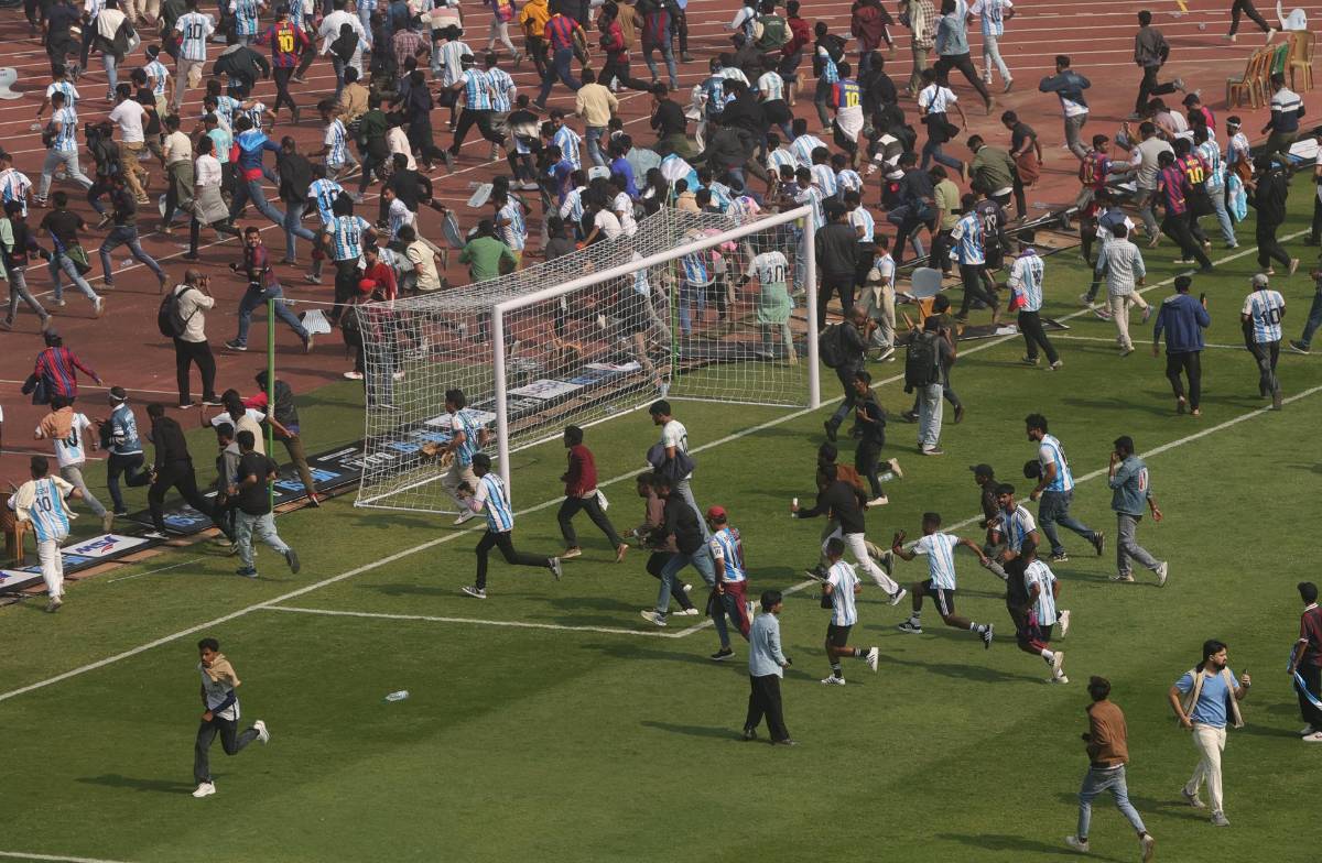 Messi desata caos en la India: detuvieron al organizador, la estafa que sufrieron y la razón por la que le lanzaron botellas