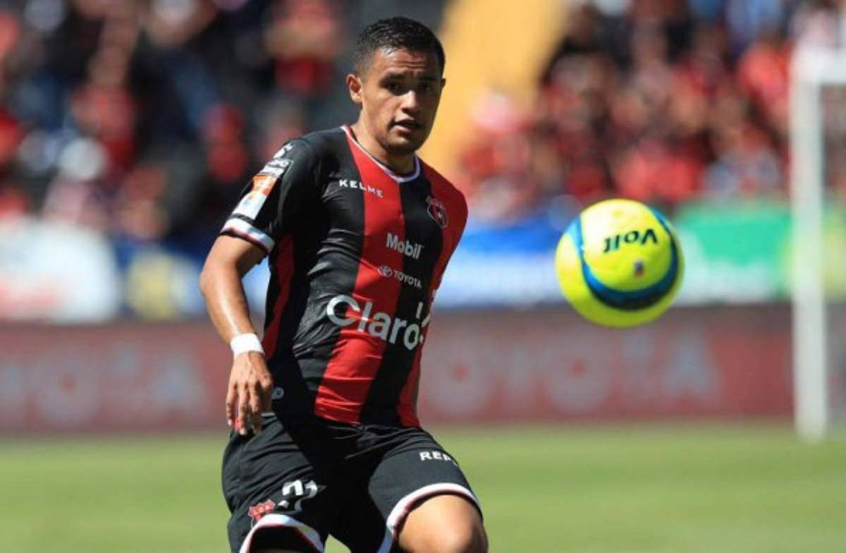 Tres hondureños se suman a la lista de anotadores en clásicos de Costa Rica