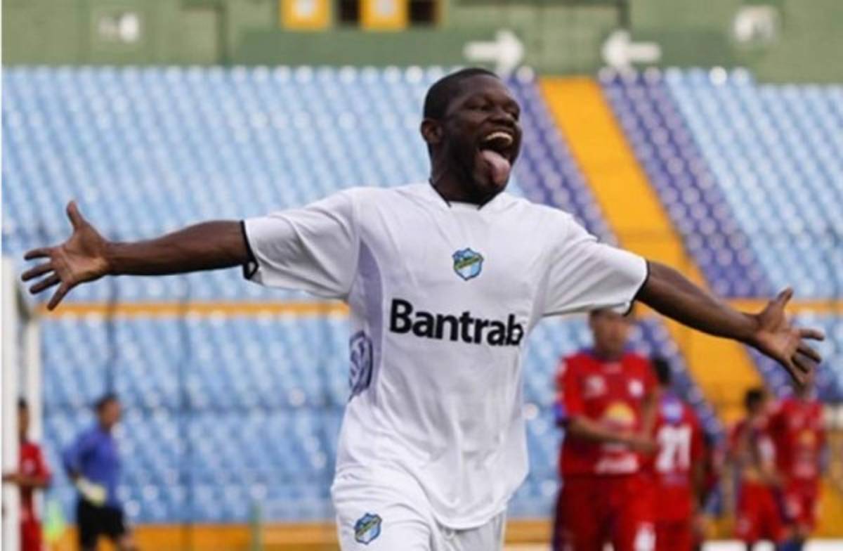 Clubes del extranjero que le dieron otra oportunidad a un hondureño