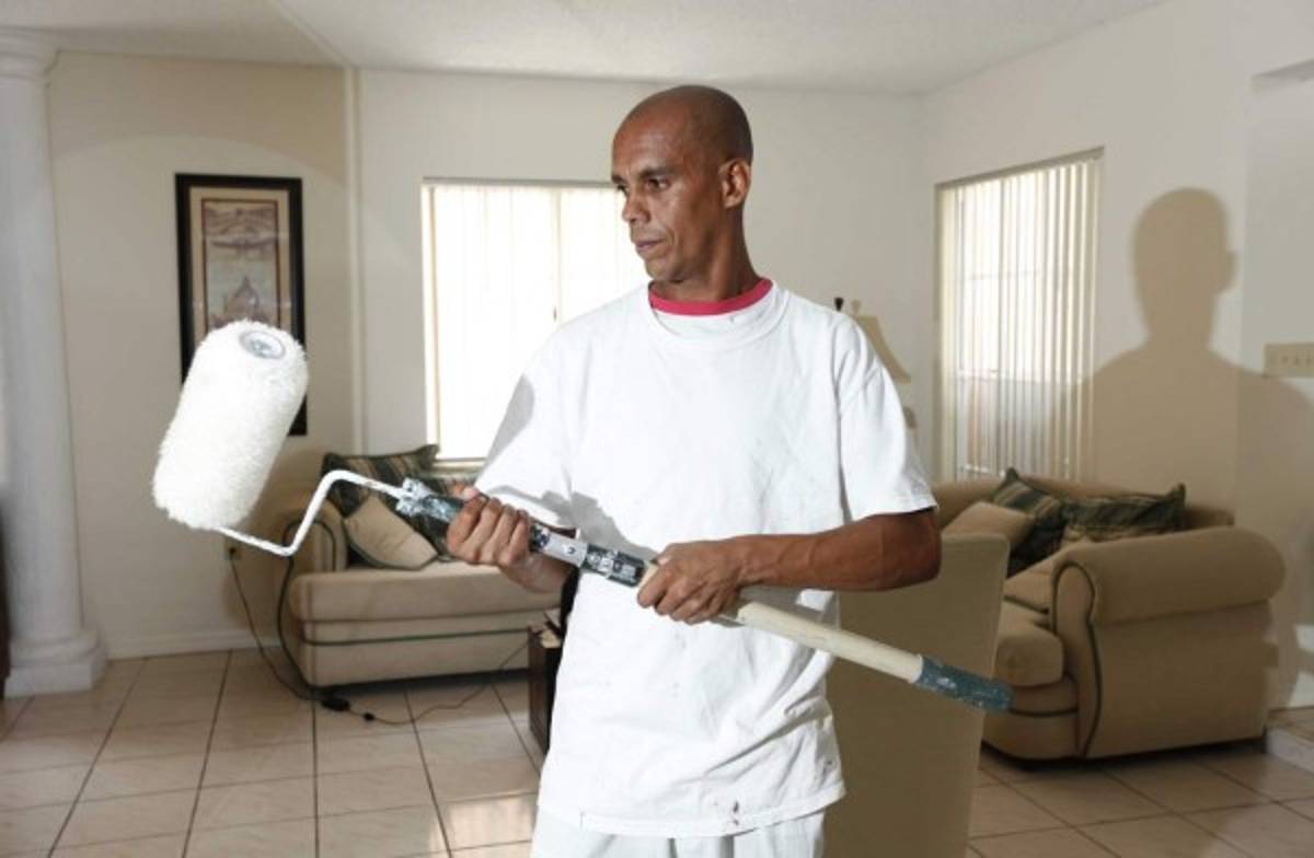 La pintura, la pasión escondida de Enrique Reneau