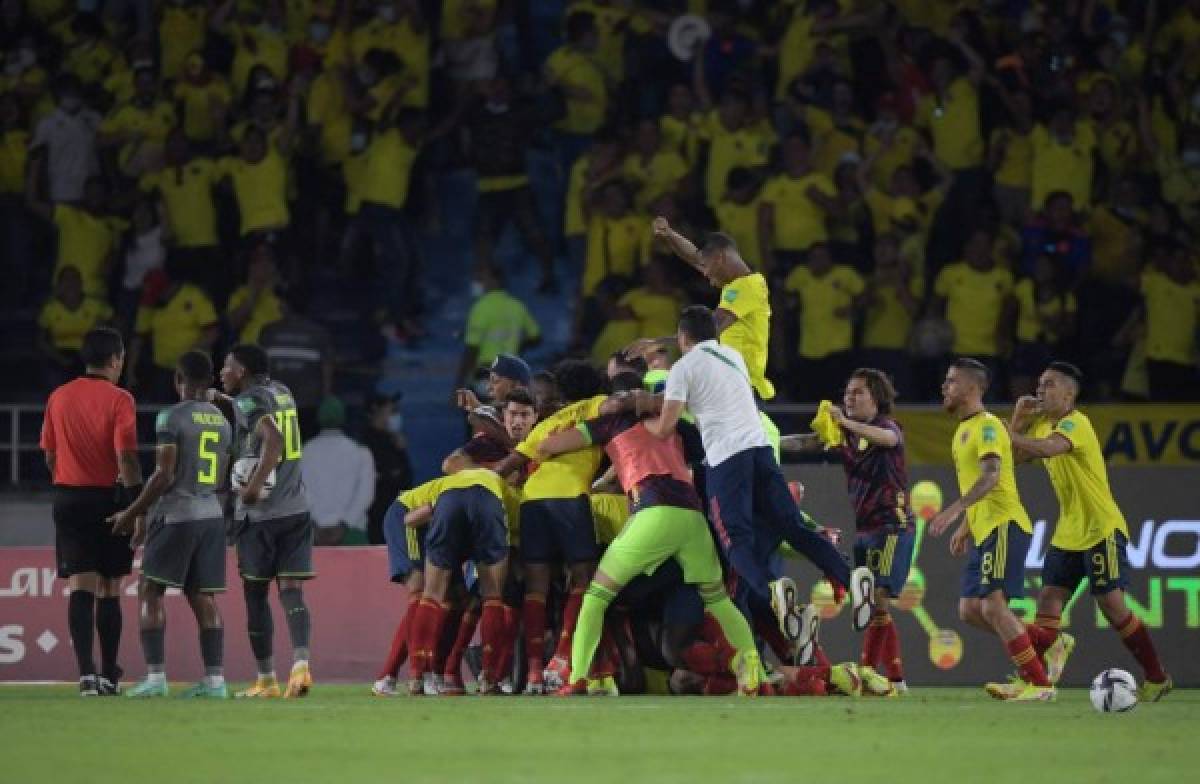 La colombiana que enamoró a todos, bailecito de Neymar y tremenda foto de Messi perseguido por peruanos