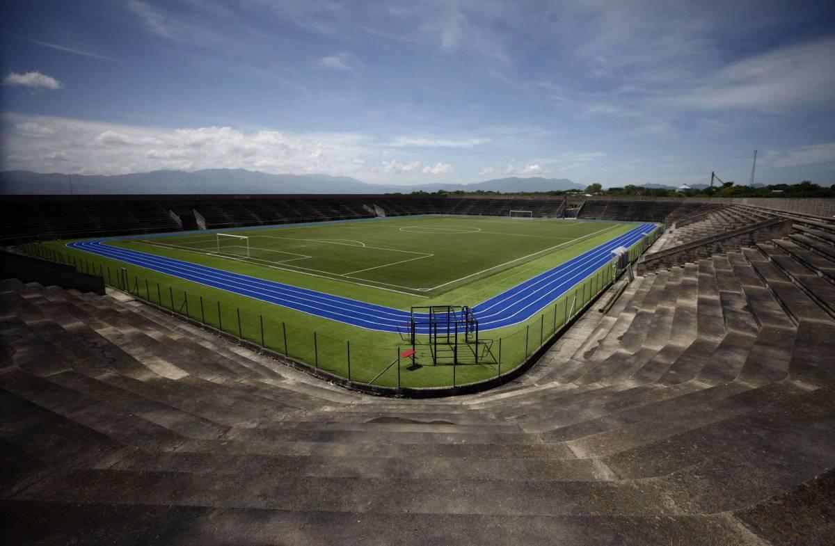 Fue un auténtico potrero, es el tercer estadio con mayor capacidad en Honduras y tendrá su anhelado debut en la primera división