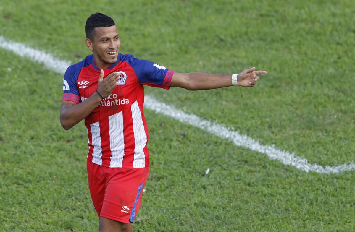 Los desarmadores: Allan Banegas y Jack Baptiste, futbolistas con más faltas cometidas en el Clausura