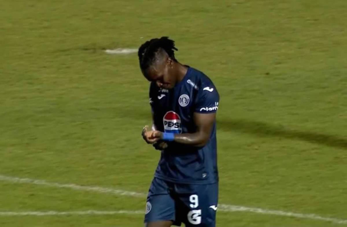 El villano del juego, motivo del berrinche de Rubilio Castillo y la pelea que hubo en el Motagua - Herediano