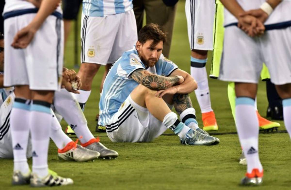 EN FOTOS: La amargura y lágrimas de Messi por fallar otra vez con Argentina