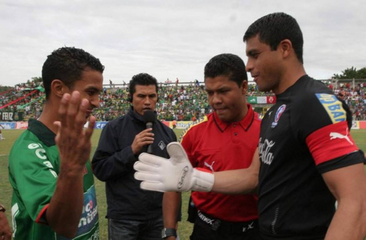Alineación y DT del Olimpia en su primer juego en la historia del Yankel Rosenthal