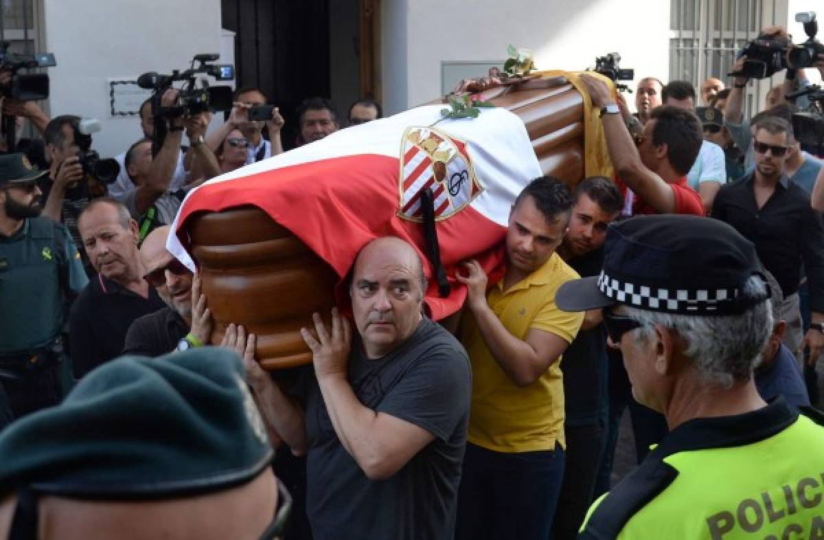 Entre lágrimas: Despiden a José Antonio Reyes, la perla que murió en un controvertido accidente