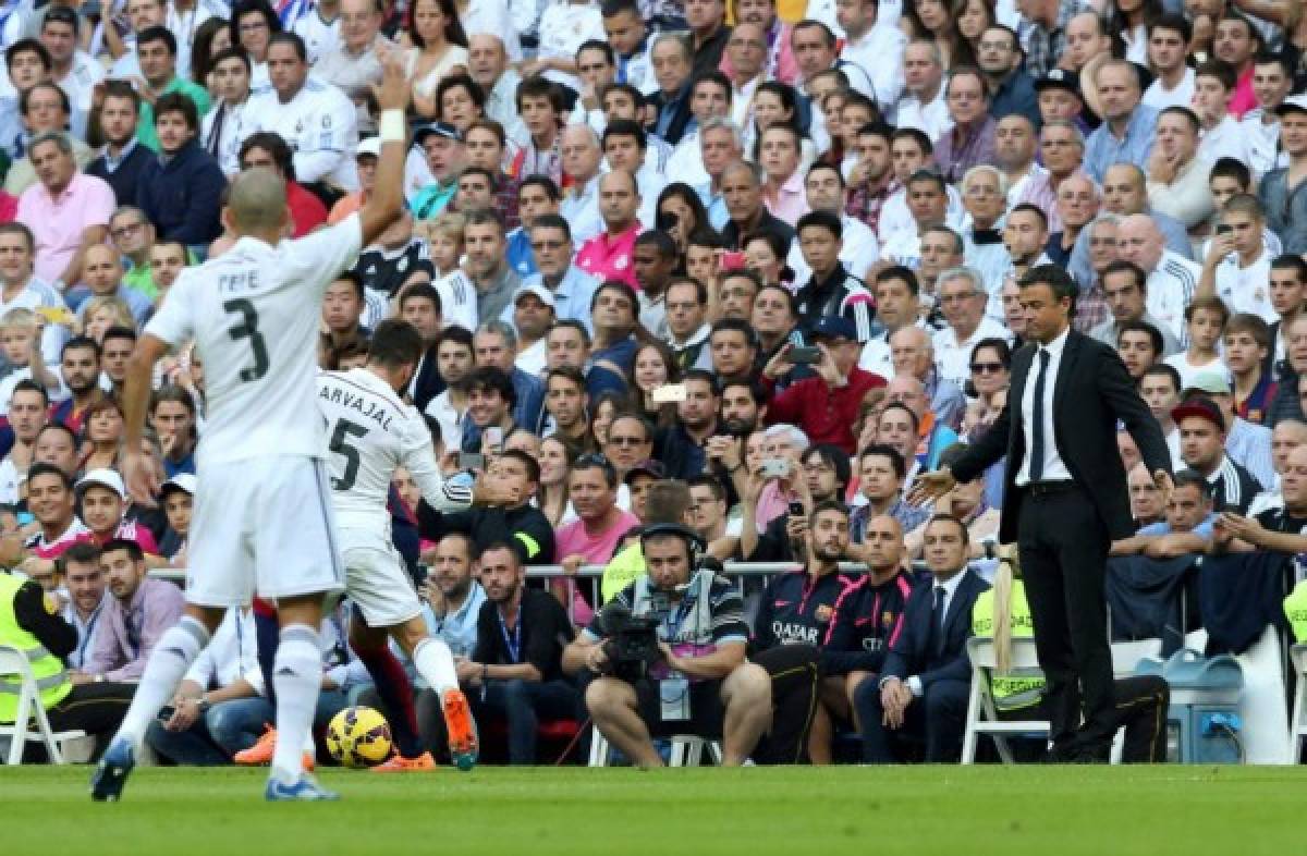 Afición del Real Madrid silbó al técnico Luis Enrique