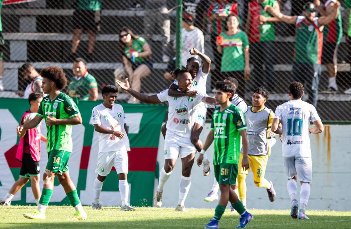 Platense domó a Marathón: la fiesta en el Excelsior, tarde soñada de 'Yio' Puerto y golazo de Wecolme