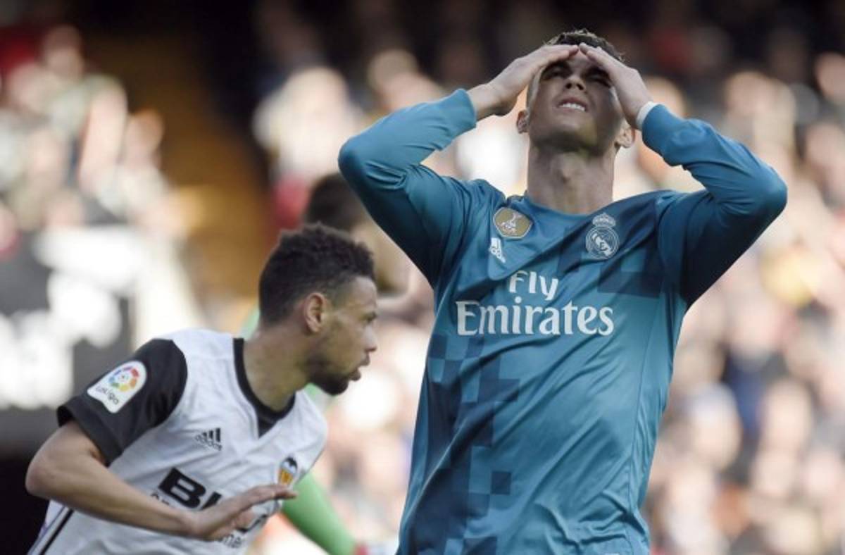 ¡NO SE VIO EN TV! Dedazo de CR7, la broma de Zidane y la caída de Marcelo