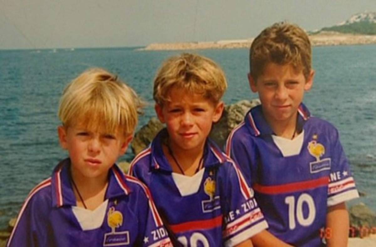 ¡Con la camiseta del Barça! Las 10 fotos inéditas de Hazard, el nuevo fichaje del Real Madrid