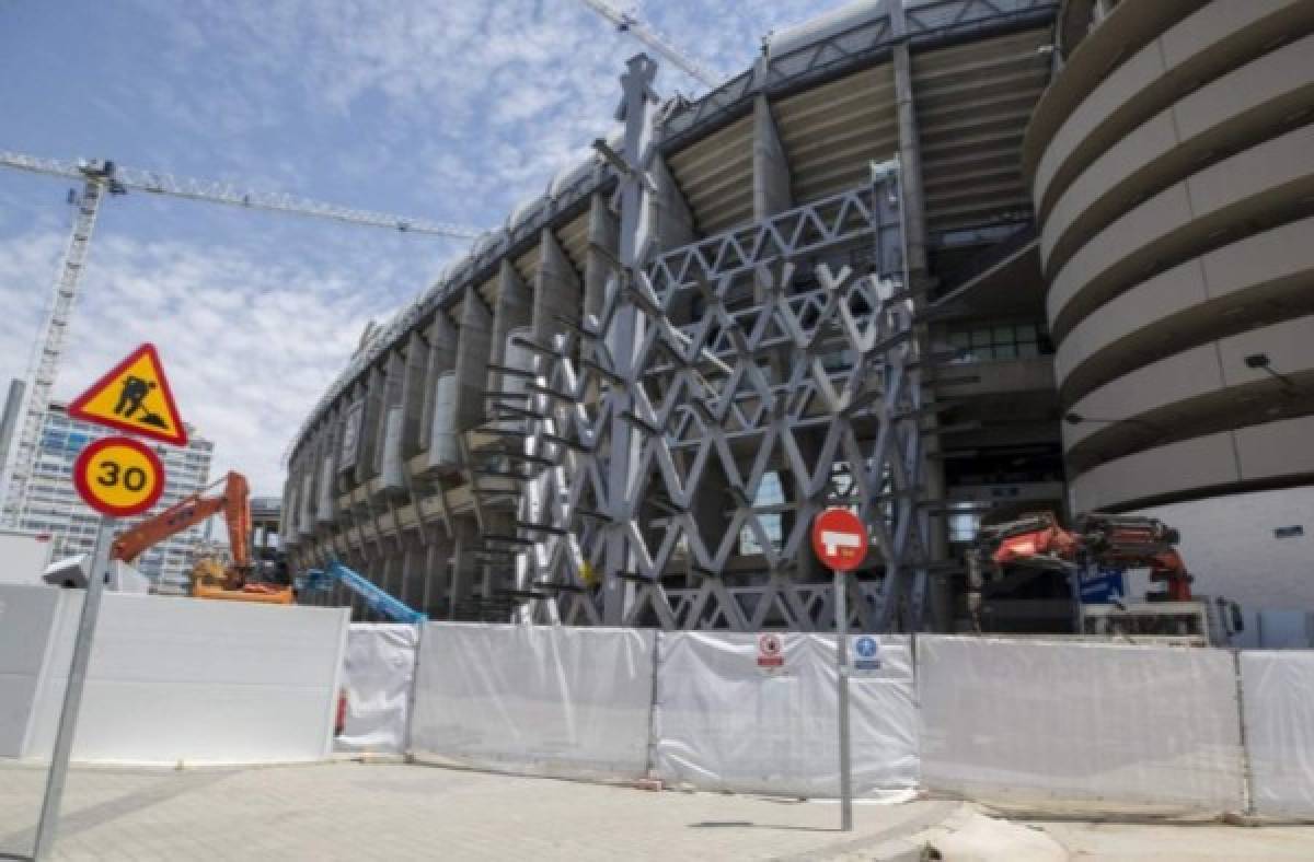 Así siguen las obras para el nuevo Santiago Bernabéu: La cubierta del estadio, en septiembre