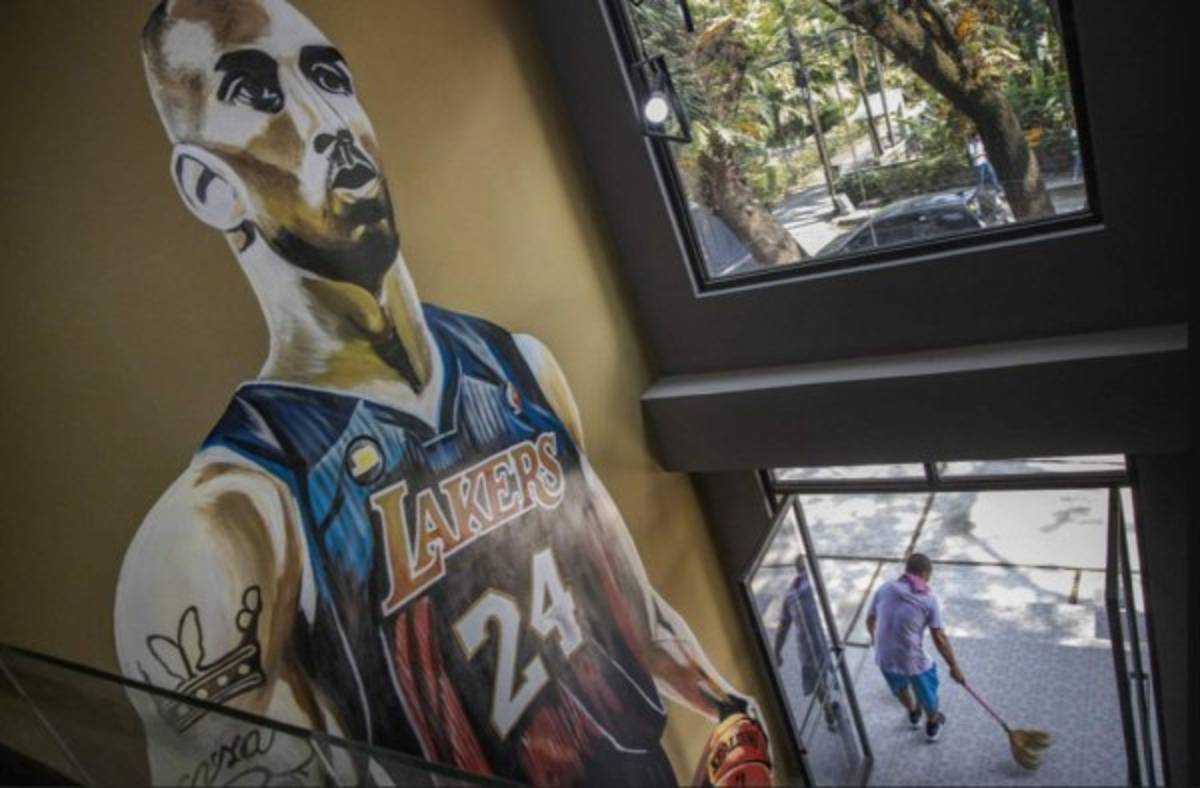 Kobe Bryant: El mundo del arte callejero rinde homenaje con espectaculares esculturas