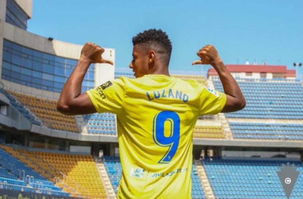 ¡La de Alberth Elis entre las mejores! Así han presentado a los jugadores hondureños en Europa