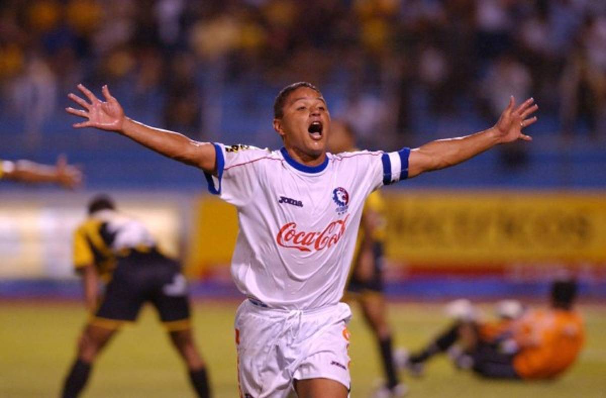 El equipo histórico de todos los tiempos del Olimpia con sus estrellas más sobresalientes