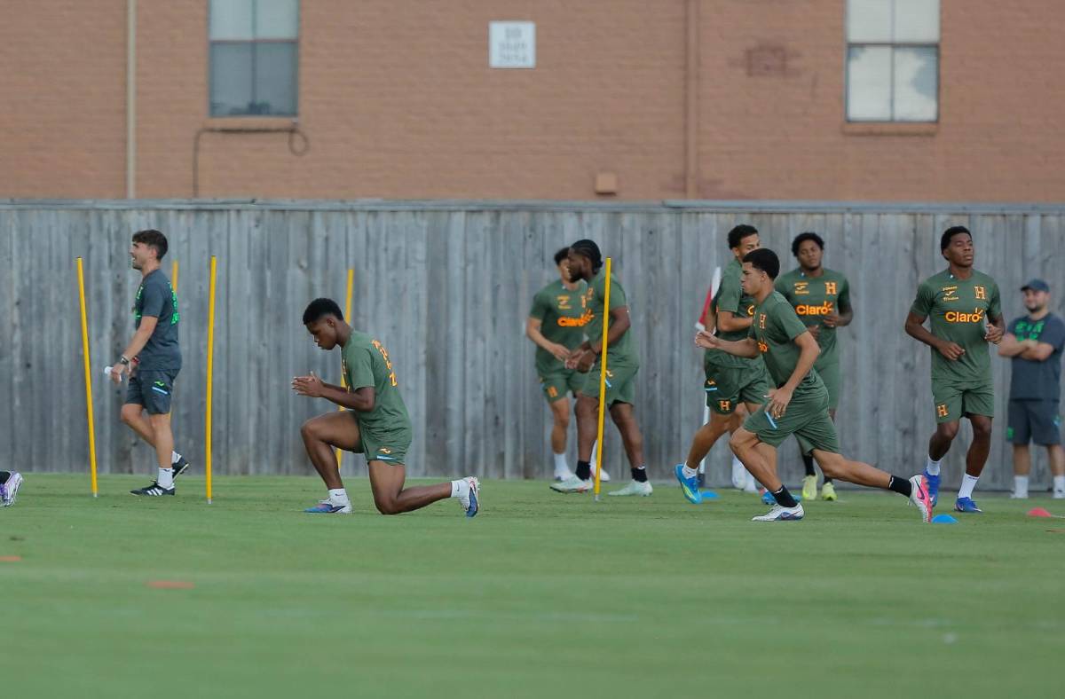 Con baja oficial y charlas de Francis, así fue el segundo entreno de Honduras