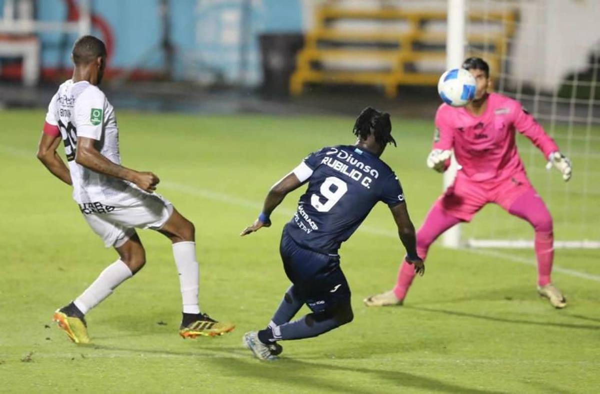 El villano del juego, motivo del berrinche de Rubilio Castillo y la pelea que hubo en el Motagua - Herediano