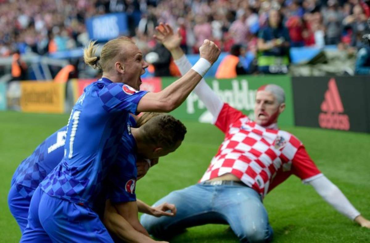 El espontáneo que se metió a celebrar con Croacia el golazo de Modric