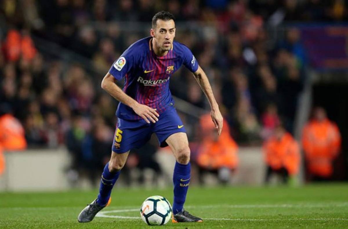 Los futbolistas que han estado al menos 10 temporadas en su equipo actual