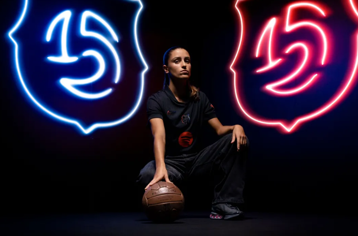 Barcelona presentó su segundo uniforme de la temporada y es una belleza: vuelve el color negro