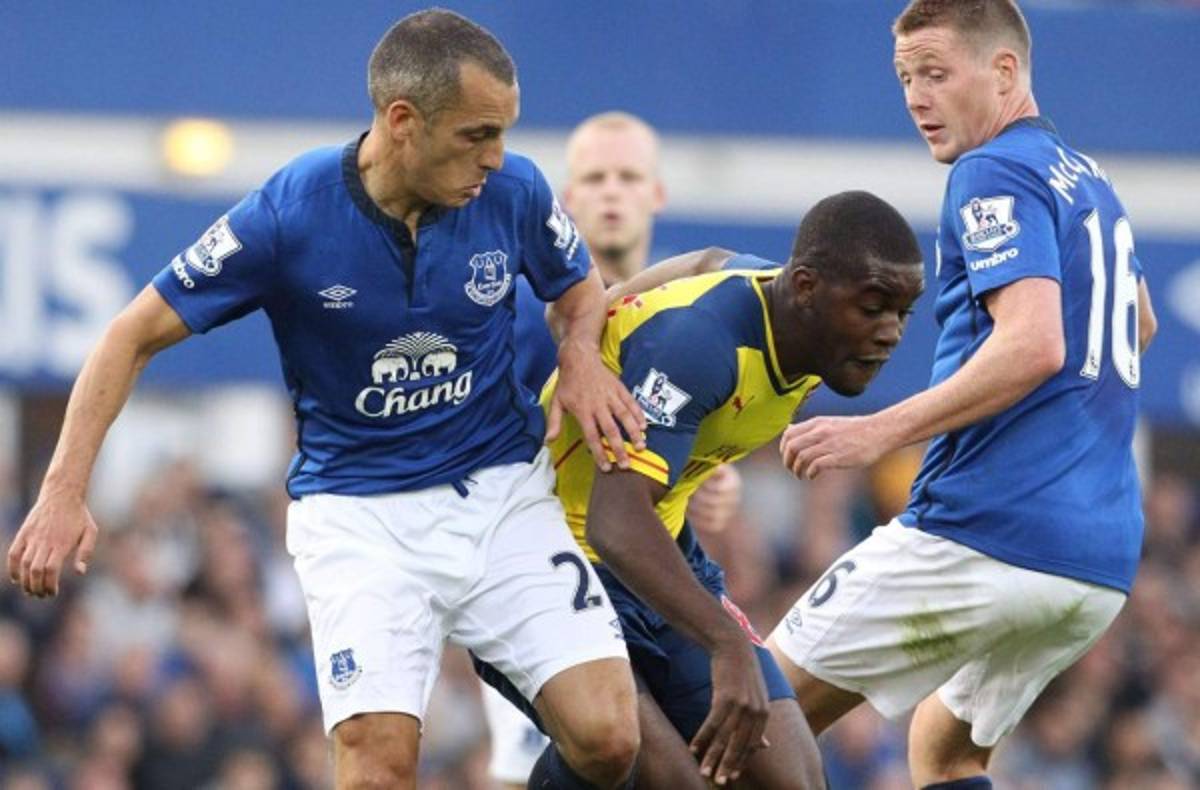 Joel Campbell debutó con empate del Arsenal en la Premier