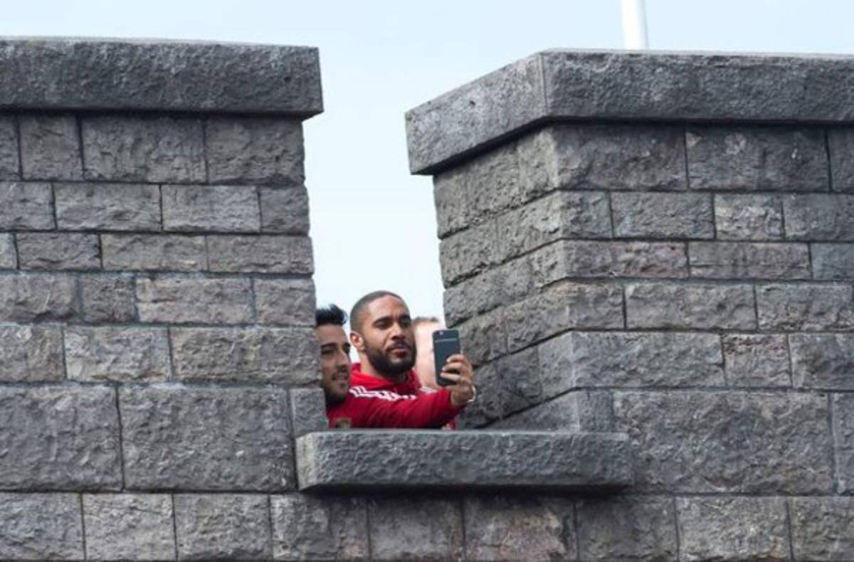 El impresionante recibimiento a Gales tras su gran Eurocopa