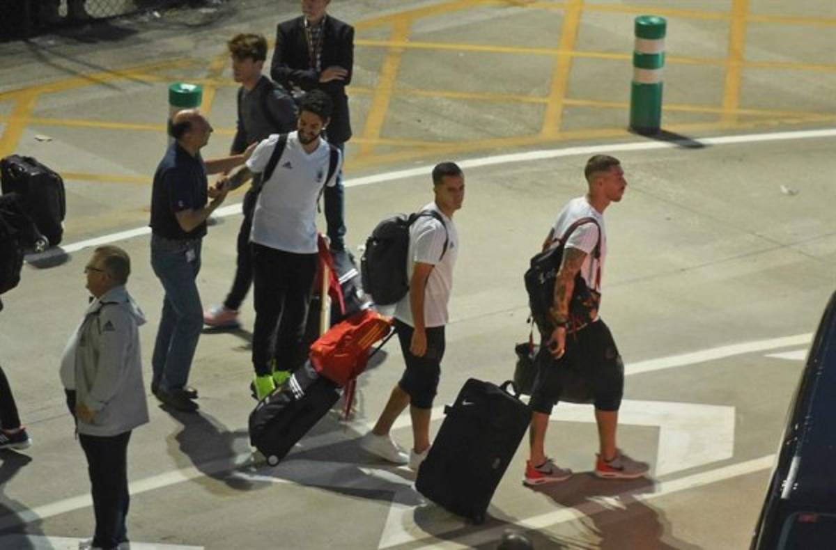 Tristes y abatidos: Así fue el regreso de España a Madrid tras quedar eliminados de Rusia 2018