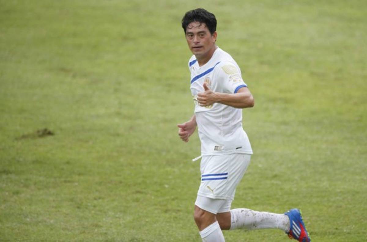 Javier Portillo entró en la historia como uno de los futbolistas con más títulos de la Liga Nacional