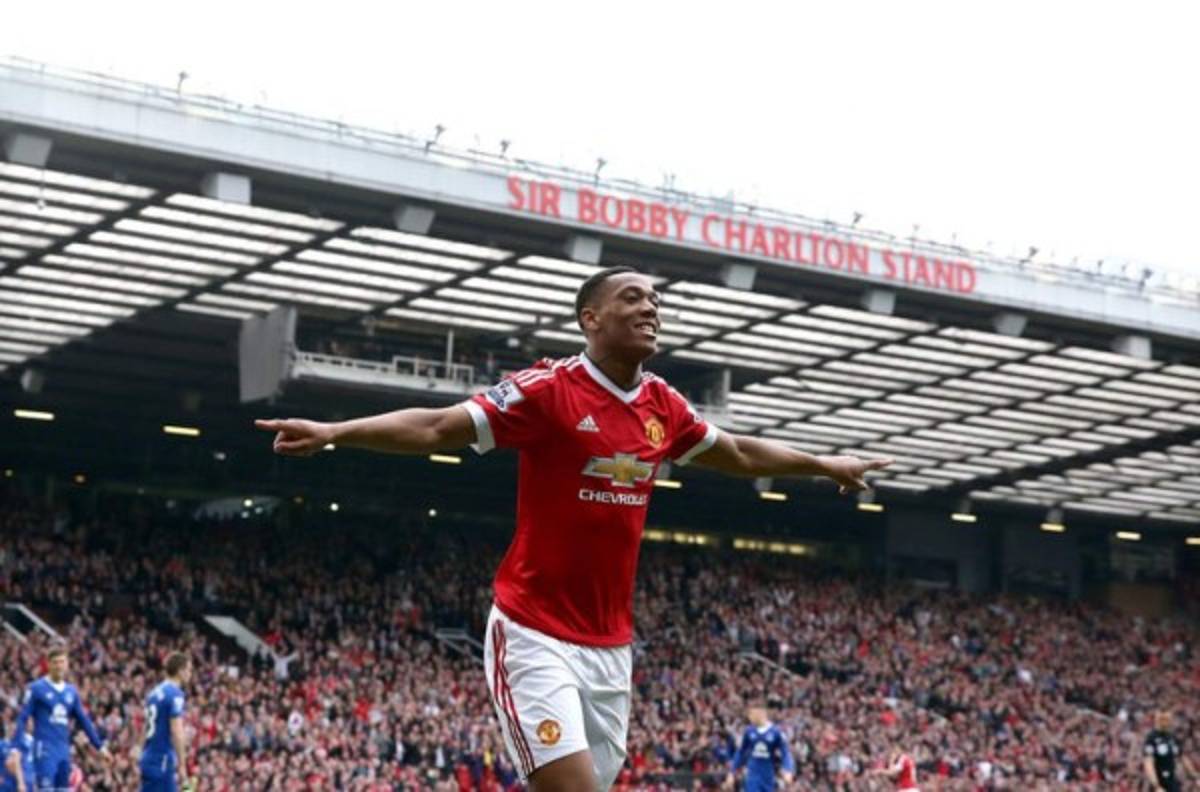 Estrellas mundiales que están relegados al banquillo