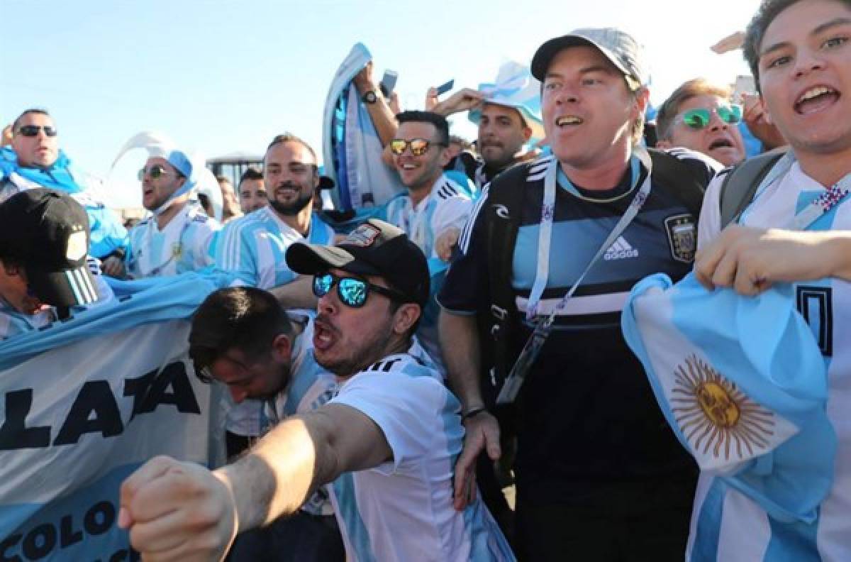 FOTOS: La especular fiesta de los argentinos previo al juego ante Nigeria