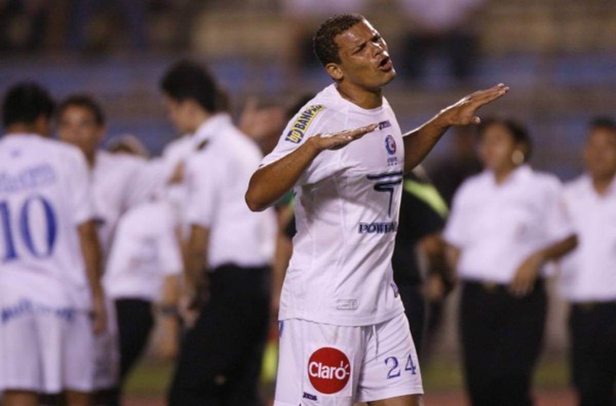 Los fiascos más grandes de Olimpia en fichajes de extranjeros