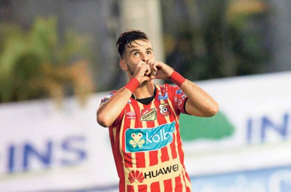 Los 15 futbolistas centroamericanos más destacados del año