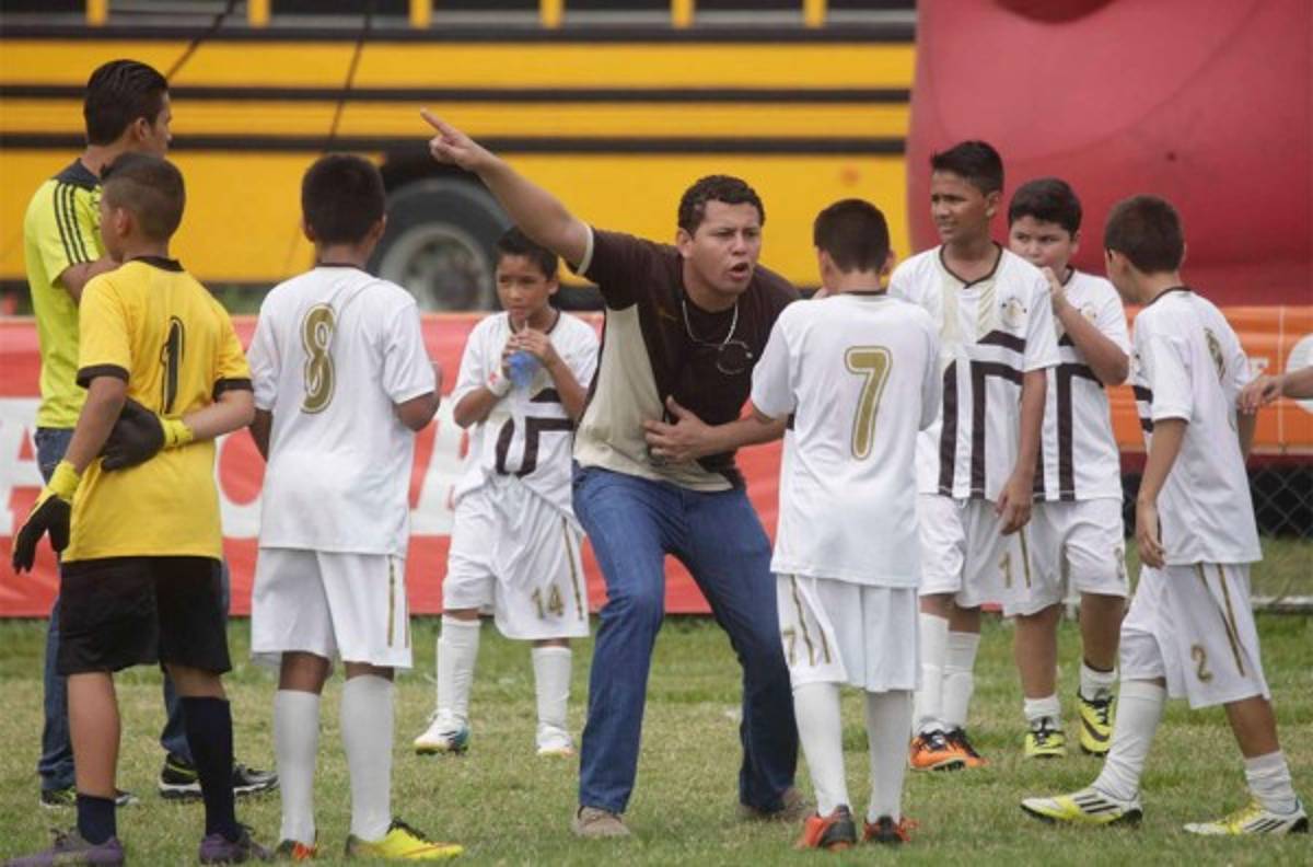 Las mejores imágenes de las semifinales en la Copa Gatorade 2015