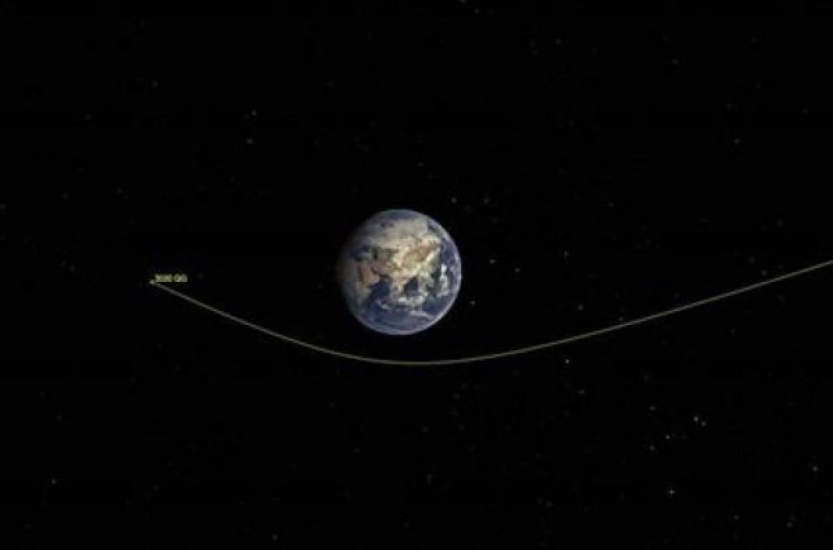 Del tamaño de un carro: Un Asteroide pasó cerca de la Tierra y la NASA no fue capaz de detectarlo