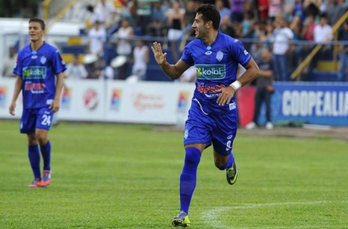 Mercado de fichajes tico: dos panameños más se unen a la legión centroamericana