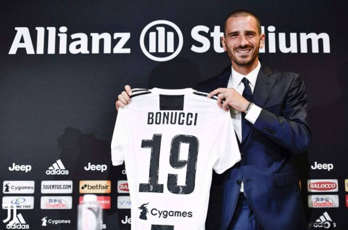 Mercado: Acuerdo del Real Madrid con crack; hondureño es presentado en Europa