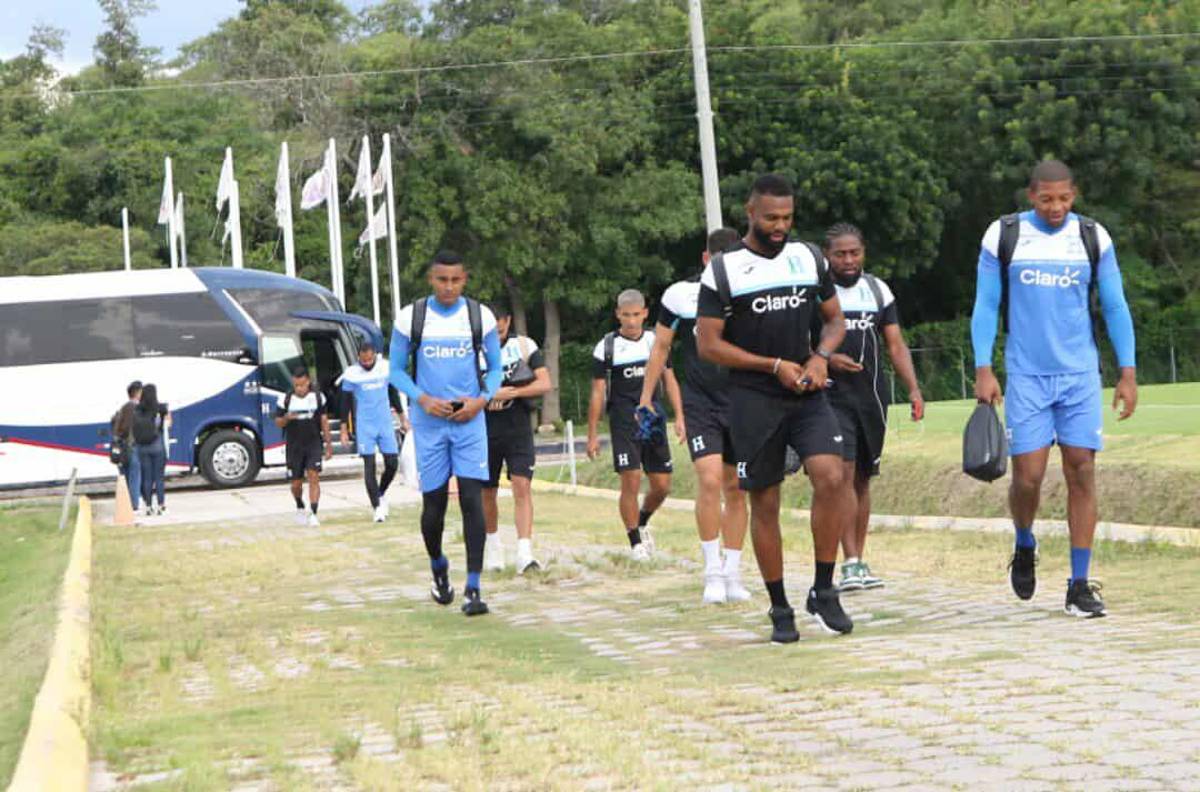 Legionario volvió a casa, la selfie de Rueda, centrados en Haití y Nicaragua en la eliminatoria: así se vivió el entreno de la Selección de Honduras