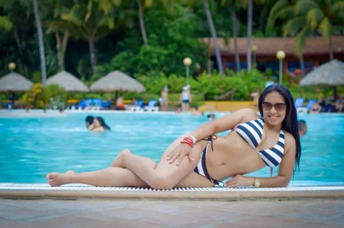 Izza Alfaro la espectacular reina de la zumba en Honduras