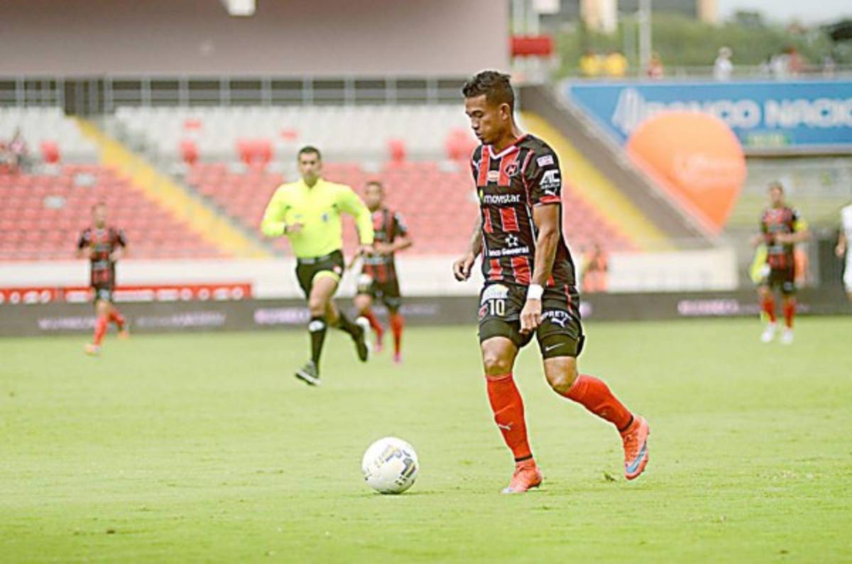 Futbolistas hondureños a los que se les negó el título de campeón en Costa Rica